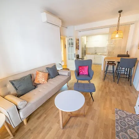 Homeholidaysrentals Plume - Costa Barcelona Pineda de Mar
