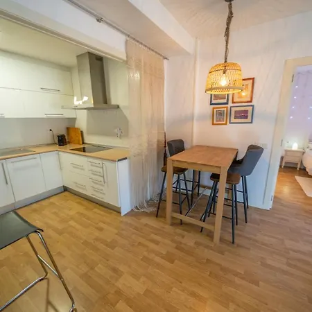 Homeholidaysrentals Plume - Costa Barcelona Pineda de Mar
