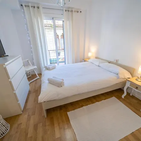 Homeholidaysrentals Plume - Costa Barcelona Apartment Pineda de Mar